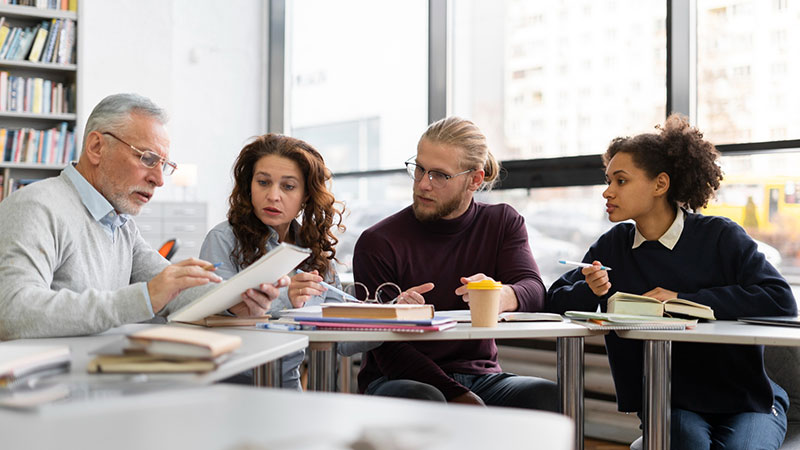 Pubblicati quattro bandi per imprese, enti pubblici e realtà formative